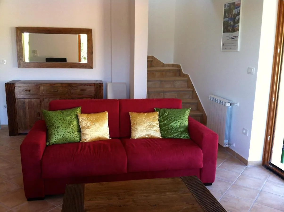 Vicani Villa: Spacious Apartment with Pool Ripenda Kras